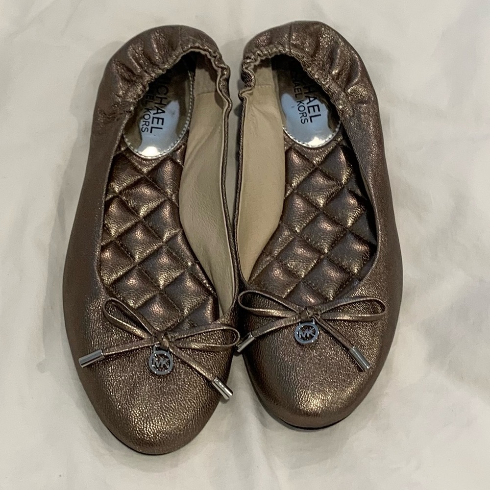 ❤️New Michael Kors Metallic Ballet Flat Shoes Women’s Size 7.5❤️